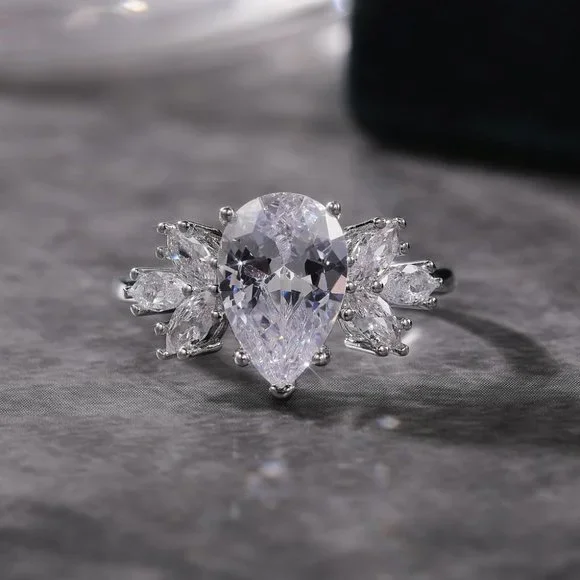 💍Beautiful Water Drop With Leaf Crystal Pure CZ Silver Pear Wedding Ring, K800